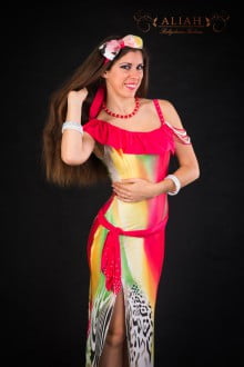 Red shaabi costume