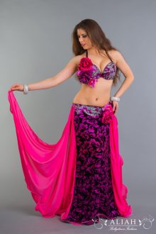 Black pink costume
