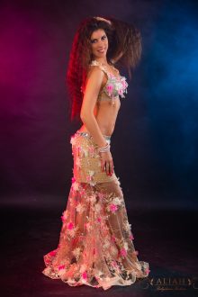 Beige pink costume (3D effect)