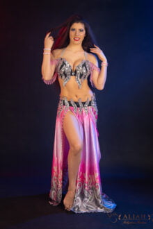 Black-pink oriental costume